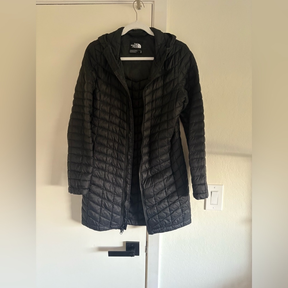 The North Face Women's Black Puffer Coat